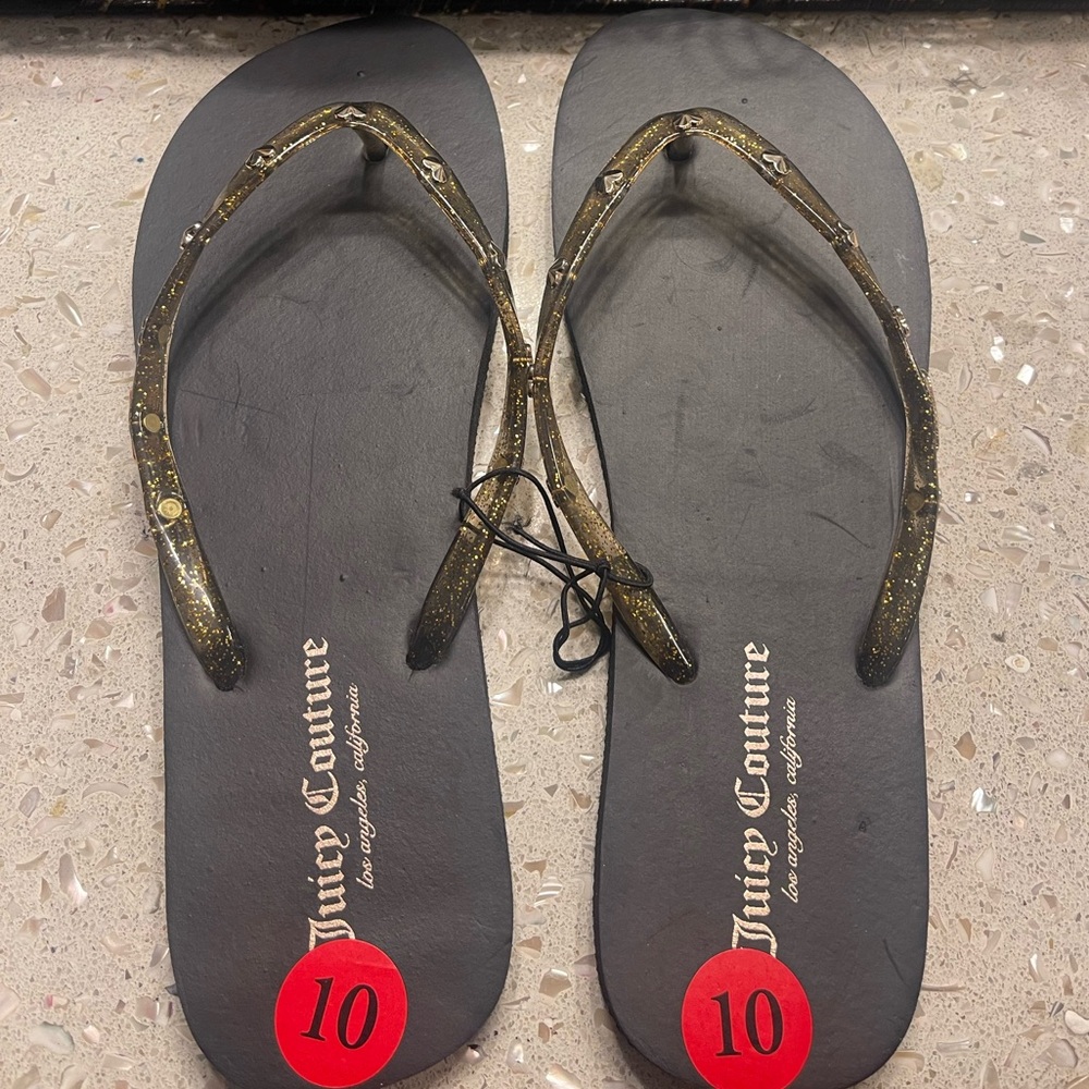 Juicy Couture Black and Gold Flip Flops 10